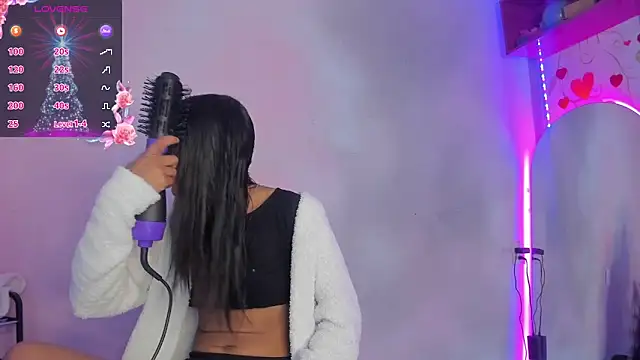 meganthompsonn22 online show from February 10, 12:50 pm