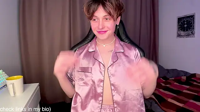 Snapshot of princeofsuccubs chatting on January 23, 6:03 pm princeofsuccubs online show from January 23, 6:03 pm