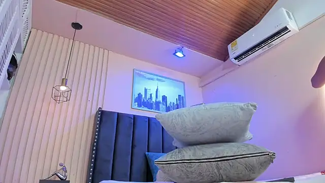 viiolett lee online show from March 15, 2:34 pm