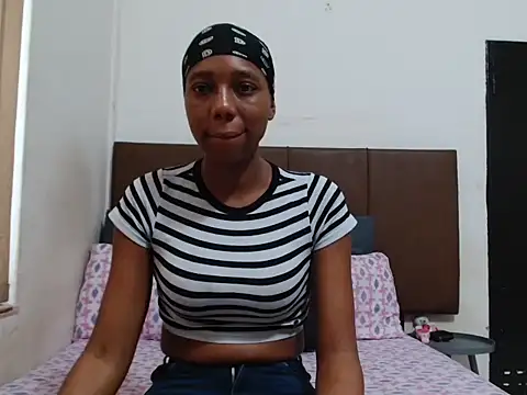 Sweet nicole98 online show from May 17, 12:01 pm