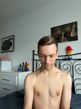 Snapshot of nickdtr chatting on July 3, 7:59 am nickdtr online show from July 3, 7:59 am