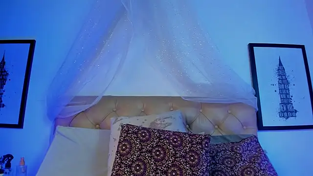 Snapshot of Redpandaa_ chatting on December 7, 8:11 am Redpandaa online show from December 7, 8:11 am