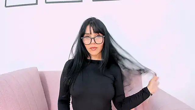  miaquevedo  online show from February 4, 11:49 am