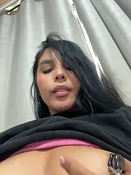  miaquevedo  online show from June 3, 8:14 pm