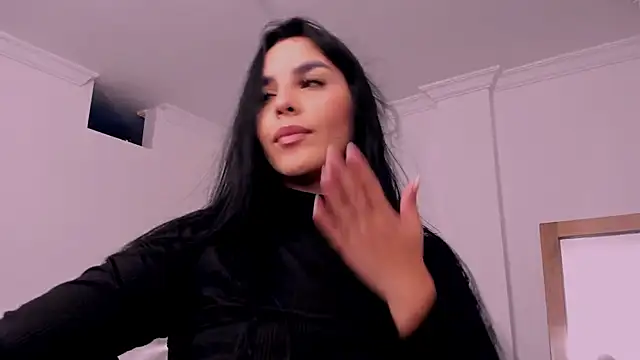  miaquevedo  online show from June 5, 4:13 pm