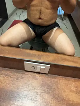 versatile guy01 online show from March 22, 4:16 am