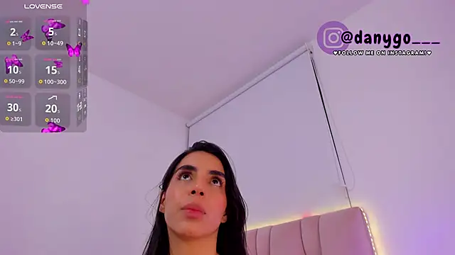 ZarianaEvanz online show from September 30, 10:59 pm