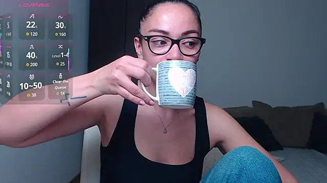 Snapshot of BabySerene chatting on May 3, 2:50 am BabySerene online show from May 3, 2:50 am