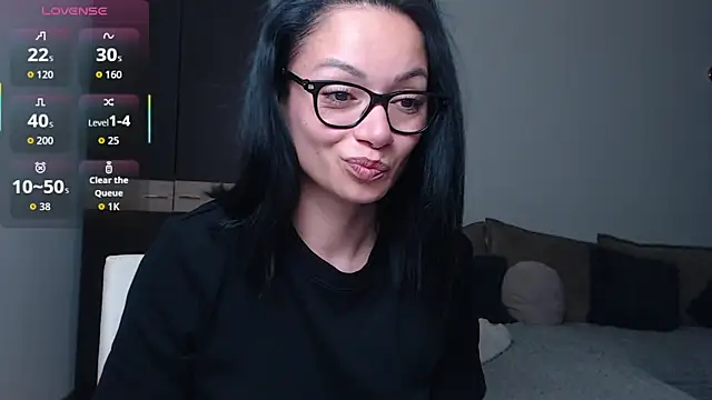 Snapshot of BabySerene chatting on June 9, 2:23 am BabySerene online show from June 9, 2:23 am