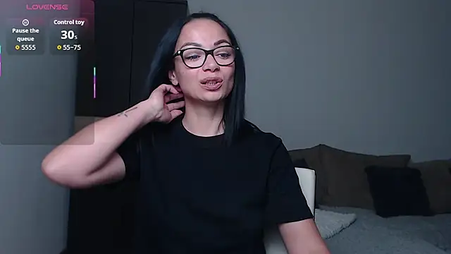Snapshot of BabySerene chatting on June 13, 3:48 am BabySerene online show from June 13, 3:48 am