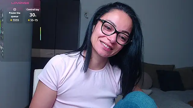 Snapshot of BabySerene chatting on June 14, 3:52 am BabySerene online show from June 14, 3:52 am