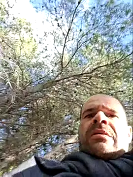 Snapshot of LEIRIS_Y_FRED_01 chatting on March 18, 3:48 pm LEIRIS Y FRED 01 online show from March 18, 3:48 pm
