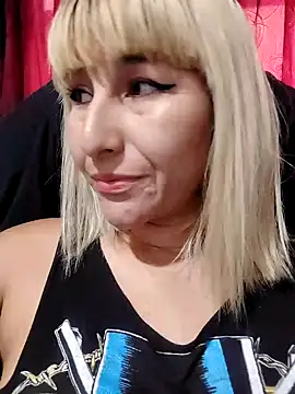 florecita9 online show from February 24, 7:41 pm