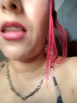 Snapshot of florecita9 chatting on June 28, 4:46 pm florecita9 online show from June 28, 4:46 pm
