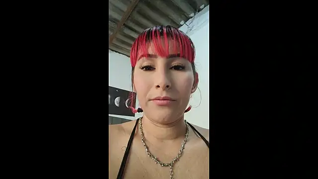 Snapshot of florecita9 chatting on July 11, 6:54 pm florecita9 online show from July 11, 6:54 pm