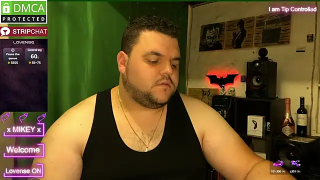 Snapshot of Mikey-HH chatting on December 4, 3:37 am Mikey-HH online show from December 4, 3:37 am