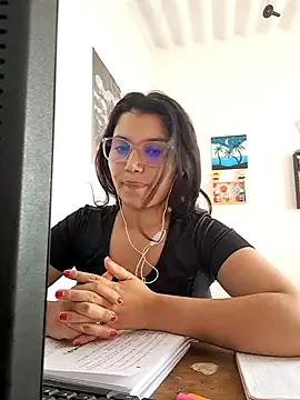 HannaKlein online show from February 5, 7:53 pm