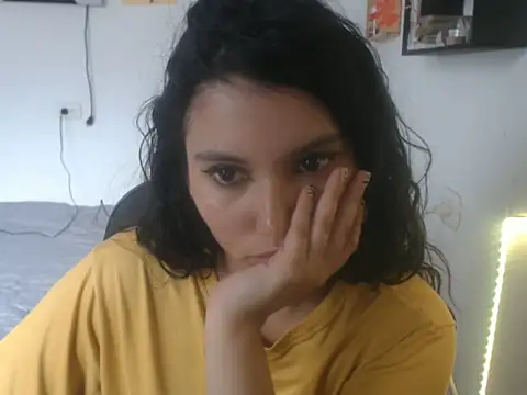 HannaKlein online show from November 20, 6:18 pm