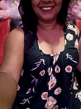 Snapshot of ella_mariya chatting on June 1, 3:58 pm ella mariya online show from June 1, 3:58 pm