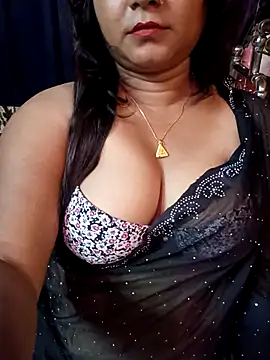 Snapshot of ella_mariya chatting on June 10, 10:14 am ella mariya online show from June 10, 10:14 am