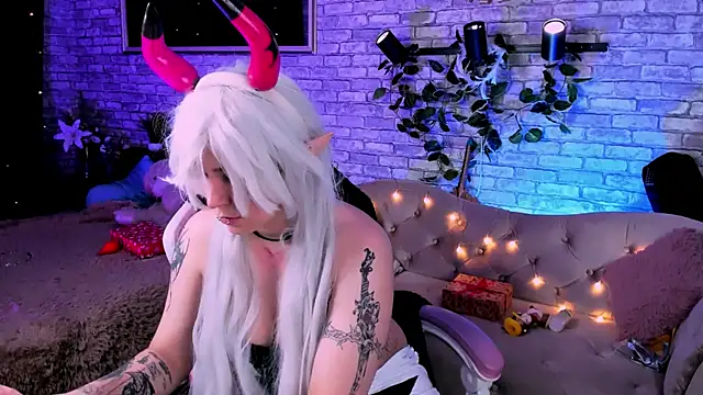 Snapshot of Alex_Howell chatting on January 6, 2:26 am Alex Howell online show from January 6, 2:26 am