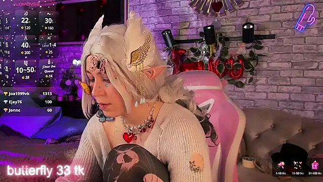 Snapshot of Alex_Howell chatting on March 9, 3:11 am Alex Howell online show from March 9, 3:11 am