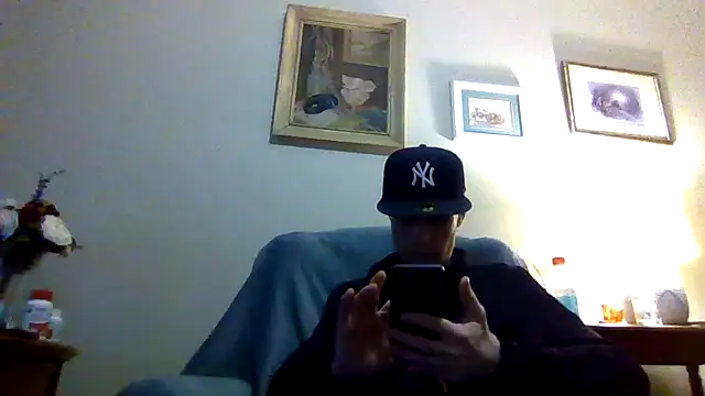 Snapshot of kollzCloudzz chatting on June 17, 7:44 am kollzCloudzz online show from June 17, 7:44 am