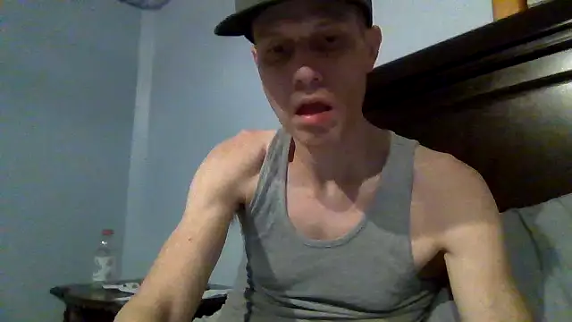 Snapshot of kollzCloudzz chatting on June 27, 2:05 am kollzCloudzz online show from June 27, 2:05 am