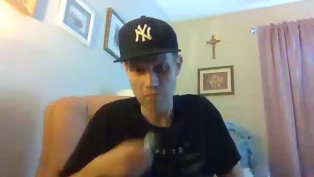 Snapshot of kollzCloudzz chatting on July 21, 12:07 pm kollzCloudzz online show from July 21, 12:07 pm