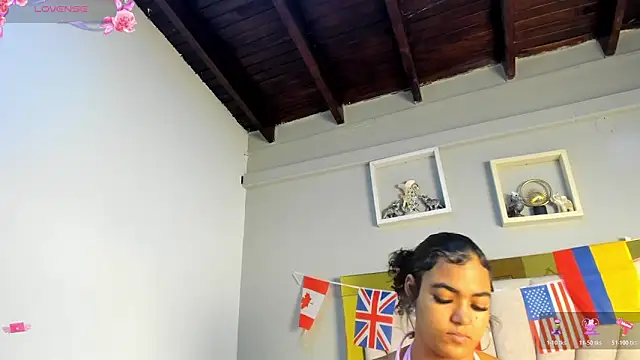 Snapshot of vahiolet_fuentes chatting on July 1, 3:08 am vahiolet fuentes online show from July 1, 3:08 am