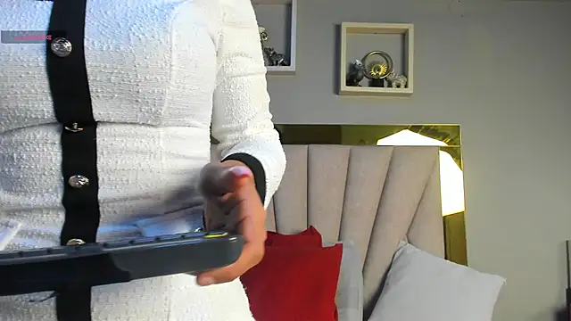 Snapshot of vahiolet_fuentes chatting on July 29, 3:04 am vahiolet fuentes online show from July 29, 3:04 am