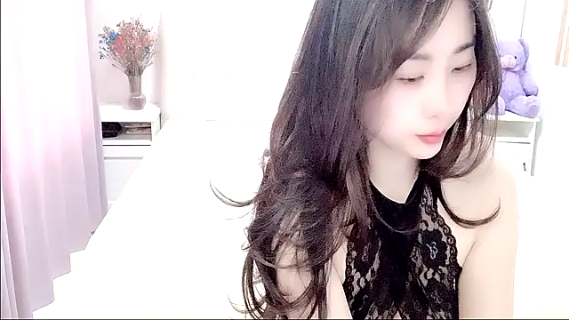 aisha123123 online show from January 13, 3:12 am