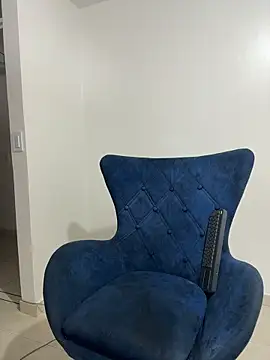 karenlennox1 online show from February 23, 1:14 am