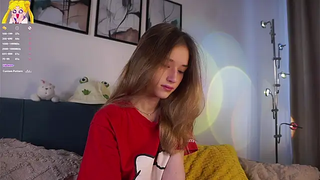 EdlinHargus online show from March 18, 2:37 am