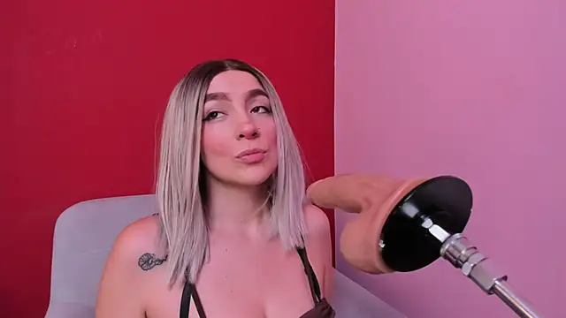 Snapshot of Kate_bunny_ chatting on February 6, 11:35 am Kate bunny online show from February 6, 11:35 am