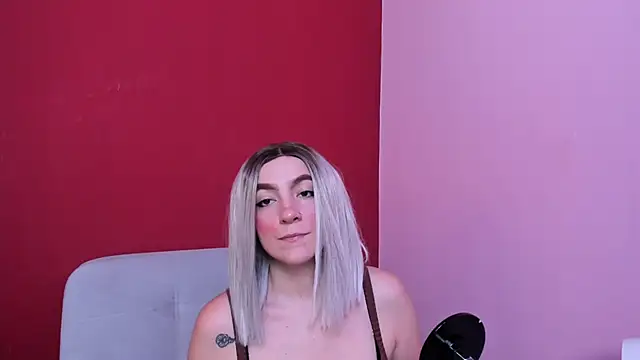 Snapshot of Kate_bunny_ chatting on February 12, 11:05 am Kate bunny online show from February 12, 11:05 am