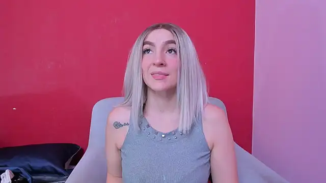 Snapshot of Kate_bunny_ chatting on February 18, 12:12 pm Kate bunny online show from February 18, 12:12 pm