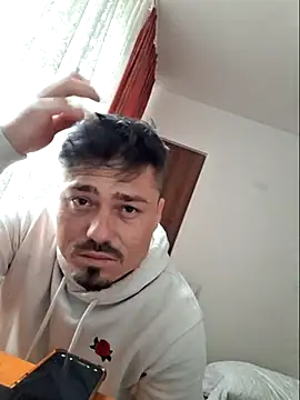 Snapshot of ionut_prince chatting on April 29, 4:11 pm ionut prince online show from April 29, 4:11 pm