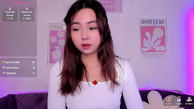 Snapshot of Fluffy_Rose chatting on January 29, 1:48 am Fluffy Rose online show from January 29, 1:48 am