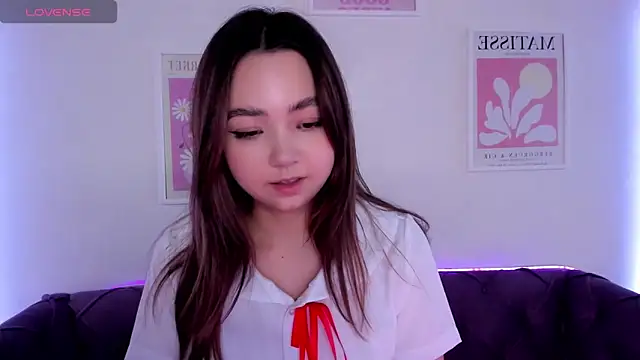 Snapshot of Fluffy_Rose chatting on March 2, 12:22 pm Fluffy Rose online show from March 2, 12:22 pm