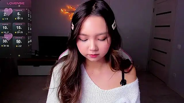 Snapshot of Fluffy_Rose chatting on October 6, 3:09 pm Fluffy Rose online show from October 6, 3:09 pm