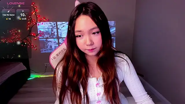 Snapshot of Fluffy_Rose chatting on November 1, 11:40 pm Fluffy Rose online show from November 1, 11:40 pm