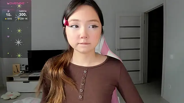 Fluffy Rose online show from March 18, 10:18 am