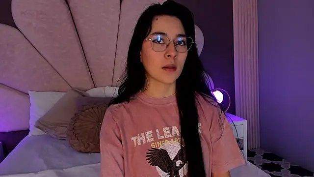 Susa1userma  online show from April 17, 11:57 am