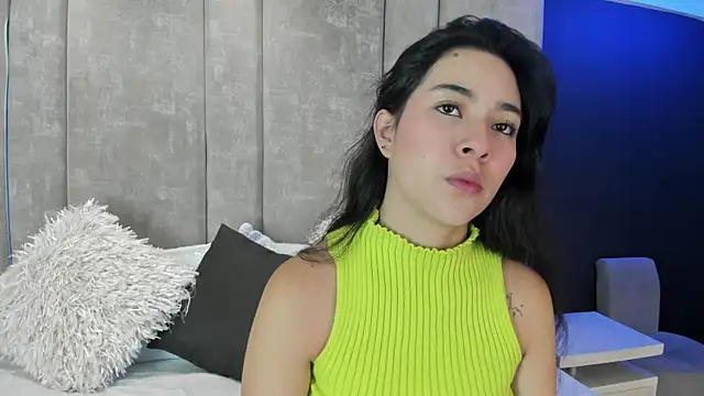 Snapshot of Susa1userma_ chatting on May 4, 11:28 am Susa1userma online show from May 4, 11:28 am