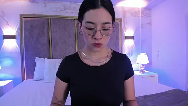 Snapshot of Susa1userma_ chatting on May 14, 11:50 am Susa1userma online show from May 14, 11:50 am