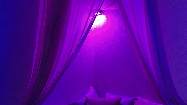 Snapshot of Susa1userma_ chatting on May 19, 11:27 am Susa1userma online show from May 19, 11:27 am