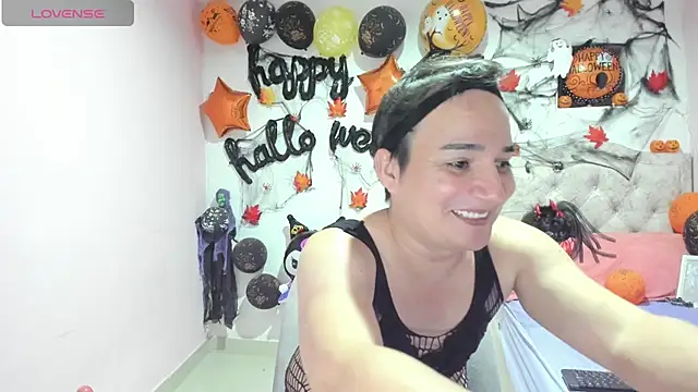 Snapshot of tania_lucia1 chatting on October 24, 3:58 am tania lucia1 online show from October 24, 3:58 am