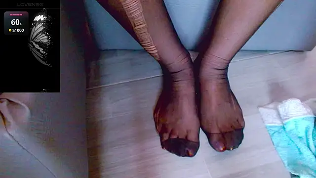 Snapshot of sara-bbc-dominant chatting on February 1, 1:12 am sara-bbc-dominant online show from February 1, 1:12 am