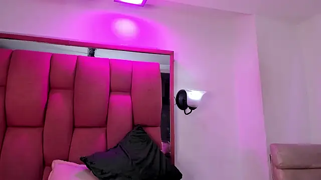 Snapshot of jennifer_ts chatting on January 28, 11:50 pm jennifer ts online show from January 28, 11:50 pm